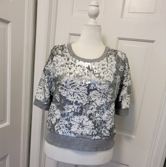 MICHAEL Michael Kors Tops - Michael Michael Kors Grey Knit with Floral Sequin Top Size Large, shimmer